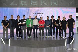 Đội hình xuất sắc nhất vòng 31: Trương Trấn Lân&Choi Young Hee&Peterson&Moody&Trương Phàm